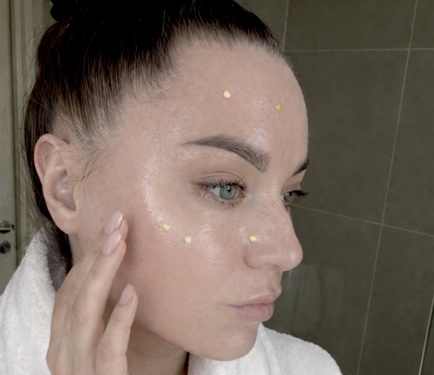 Retinol for Sensitive Skin — A Gentle Beginner Routine